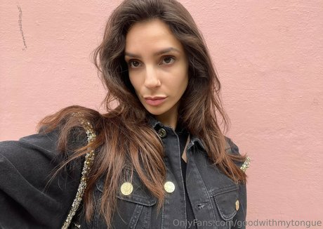 goodwithmytongue pornstar naked img