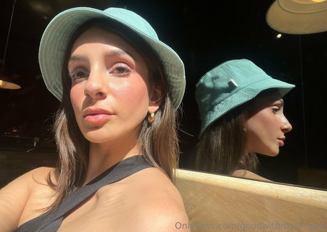 goodwithmytongue model perfect picture