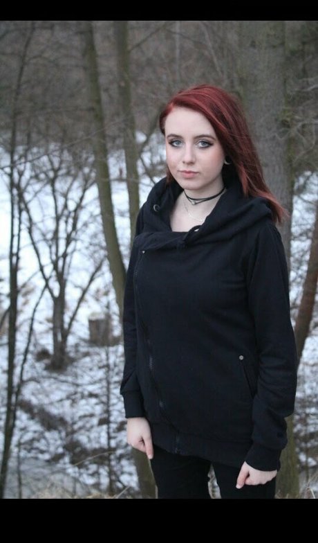 hollyclue beautiful star pictures