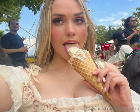 miamalkova pretty actress gallery