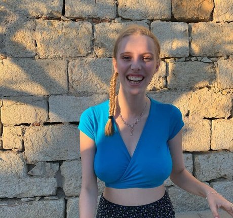 Eliza Goldsmith pornstar hd pictures