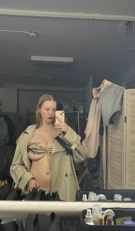 Eliza Goldsmith star xxx pic