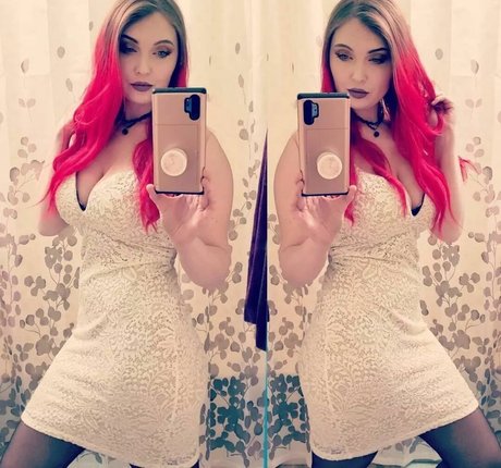 xMalin adult model image