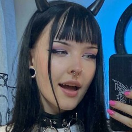 gothebabe naked actress pics