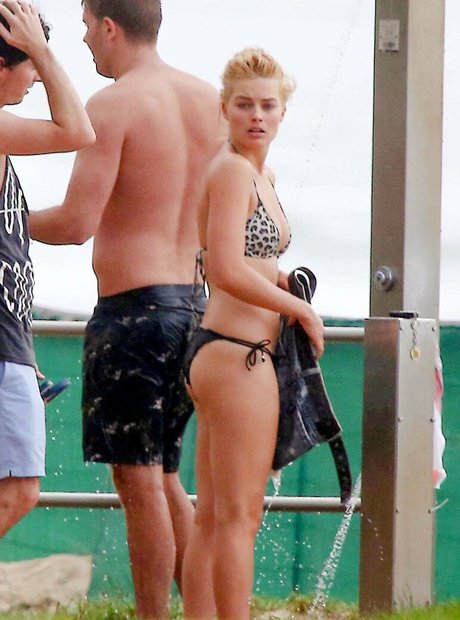 Margot Robbie model nudes img