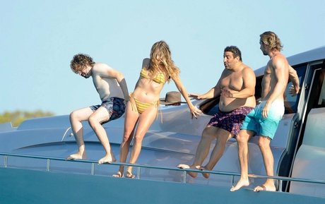 Margot Robbie pornstar art image