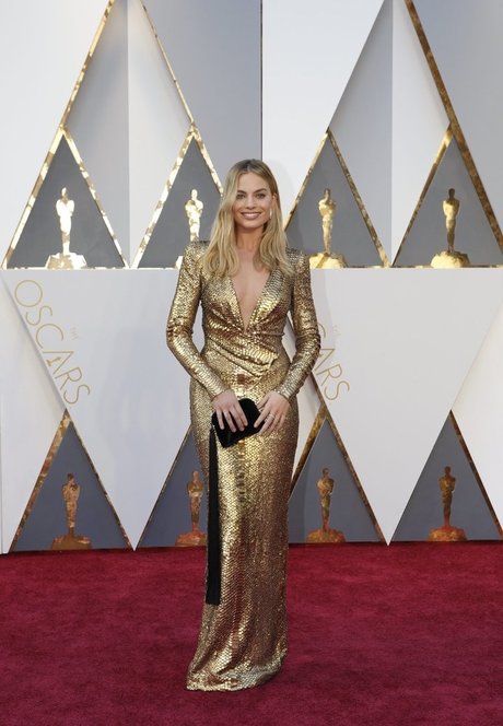 Margot Robbie pornstar beautiful gallery