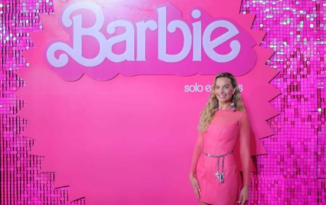 Margot Robbie sexy star galleries