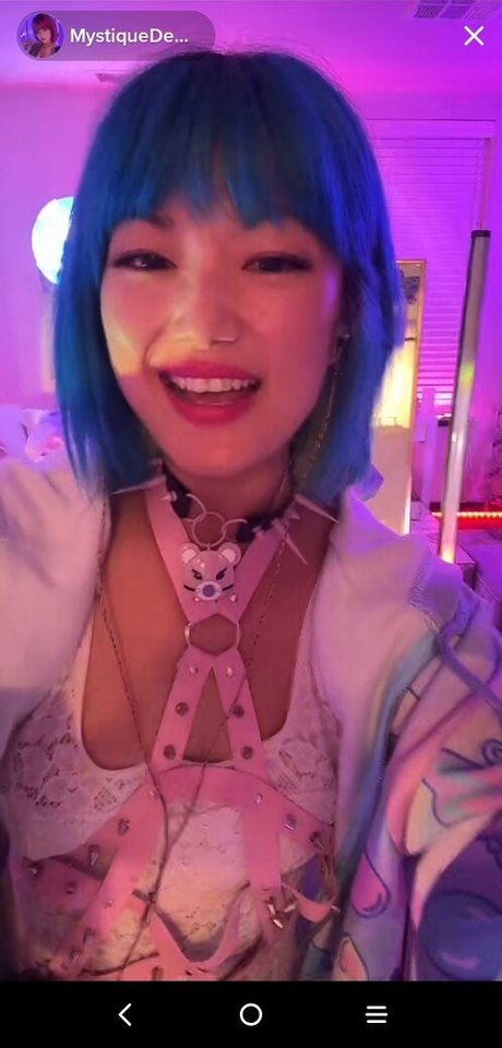 thick latina milf onlyfans exclusive pics