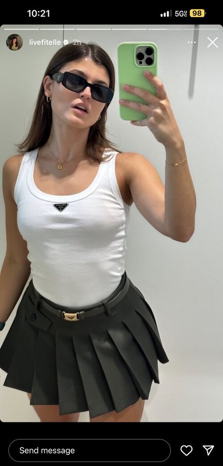 nude pregnant onlyfans nudes images