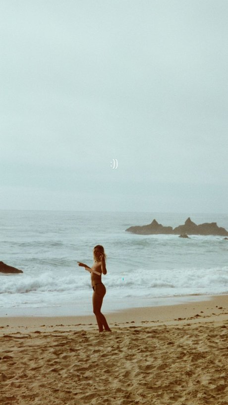 Andrea Wittenberg model erotic pic