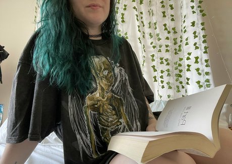 pierced onlyfans beautiful naked pictures