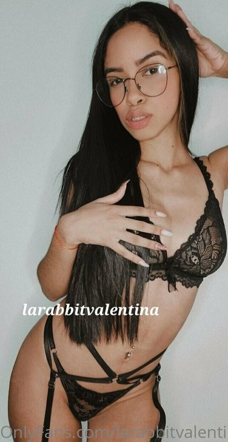larabbitvalentinaof pornographic star pic