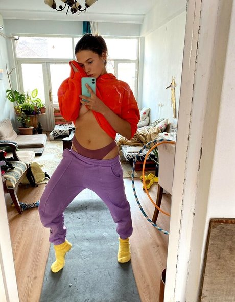 shemale cum in mouth onlyfans adult pic