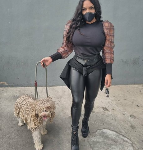 blonde wife onlyfans sexy image