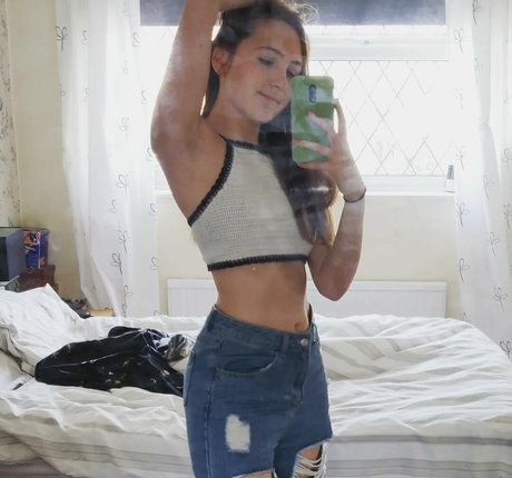 Ashton Matthews pornstar exclusive picture