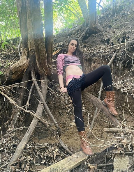 musemegara naked pornstar photos