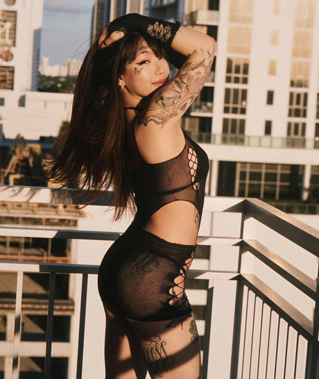 Sarah Lo best pornstar picture