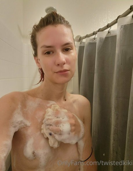 twistedkiki beautiful model archive