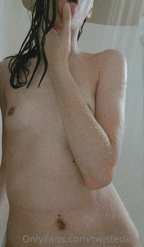 twistedkiki naked star galleries