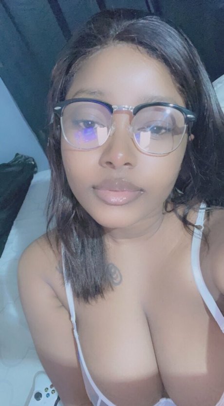 teenypie erotic actress pic