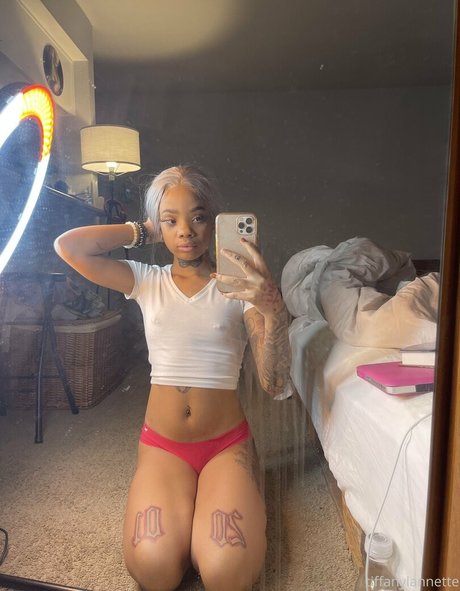 blonde babe onlyfans xxx pics