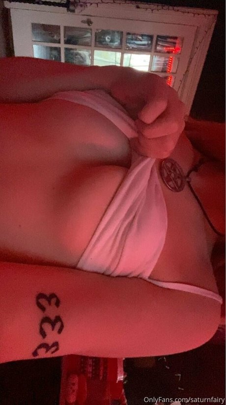 stupidelfbihhh model sexy photo