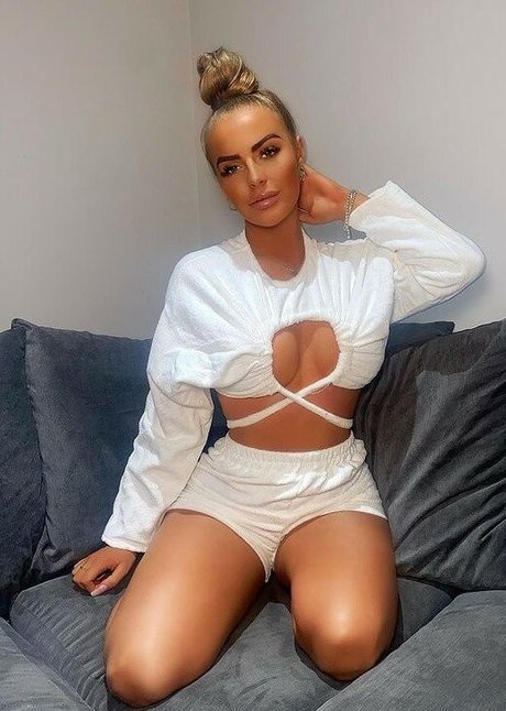 famous female onlyfans nice pics