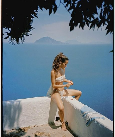 Francesca Pey Photo Gallery