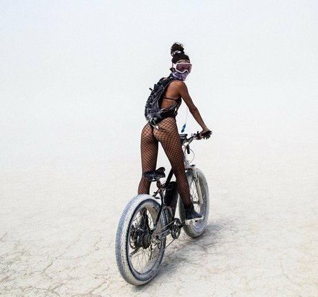 Francesca Pey nudes actress image