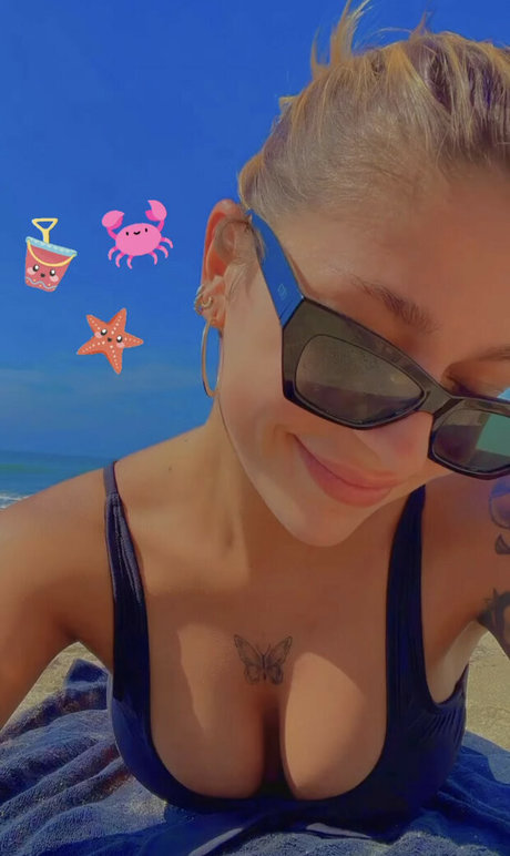 Andrea Russett best model pic