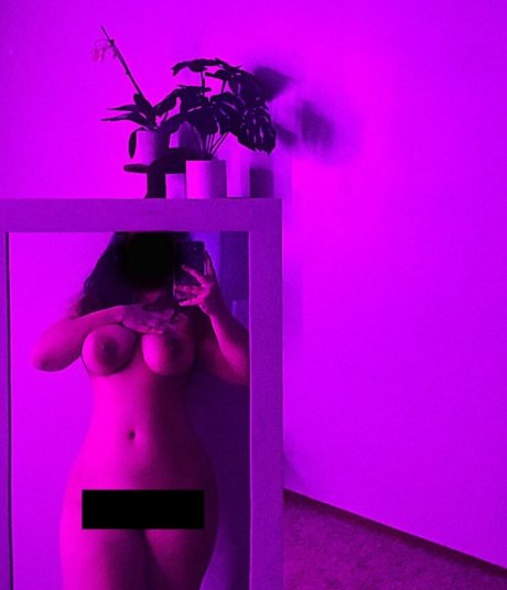 imanluvr model sexy galleries