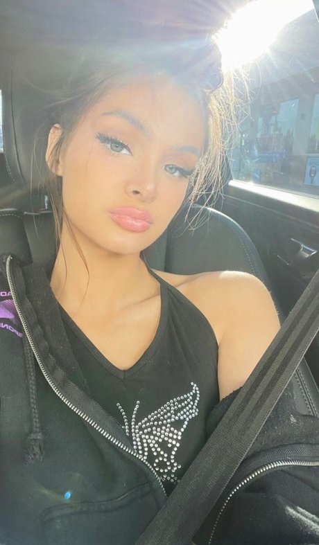 Brighton Sharbino erotic model photos