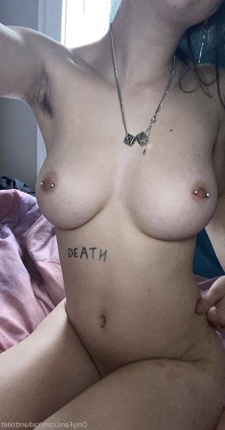 Radianttoilet actress galleries