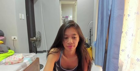 Creamberryfairy model nudes pictures