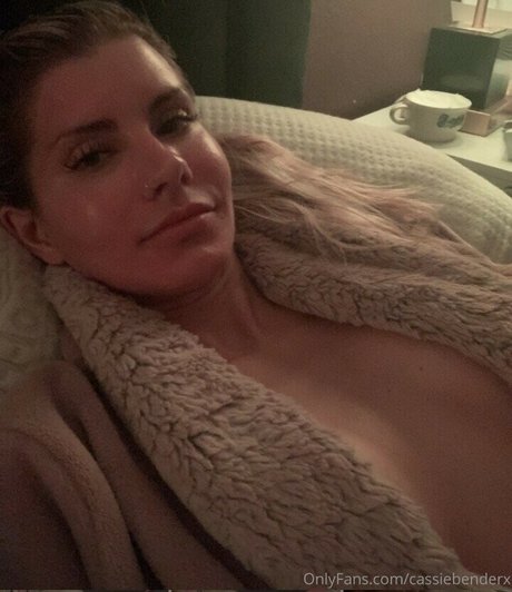 Cassie Bender high quality pornstar pictures