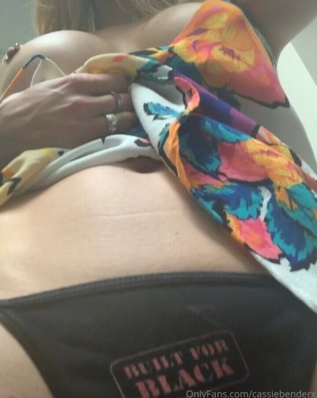 Cassie Bender xxx star pics