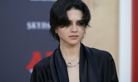 Sasha Calle erotic actress photos