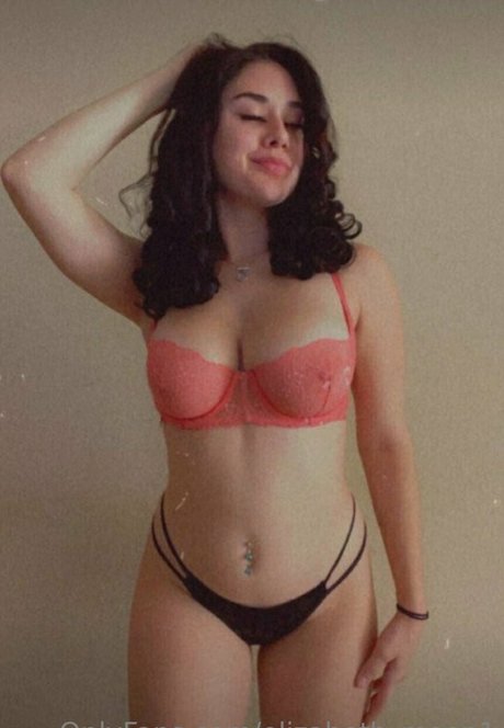 elizabeth moon1 star sexy photo