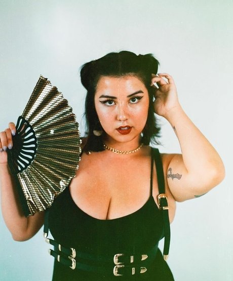 Suki Jade pornstar beautiful image