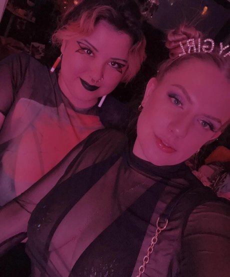 Suki Jade perfect model picture