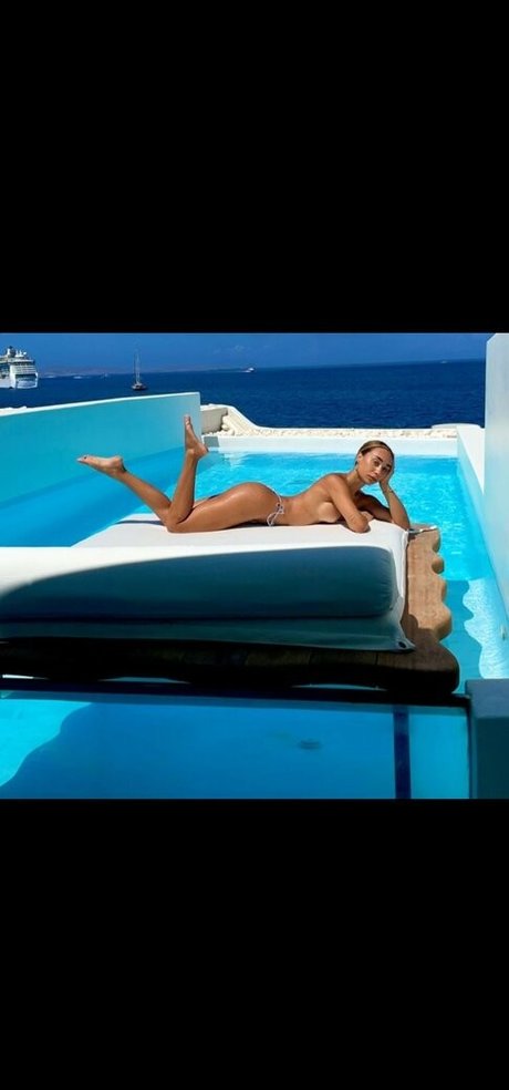 Eva Gutowski pretty star pictures