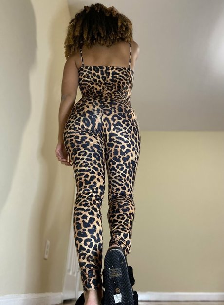 jenniferxsanchez adult model img