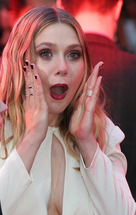 Elizabeth Olsen art pornstar photos