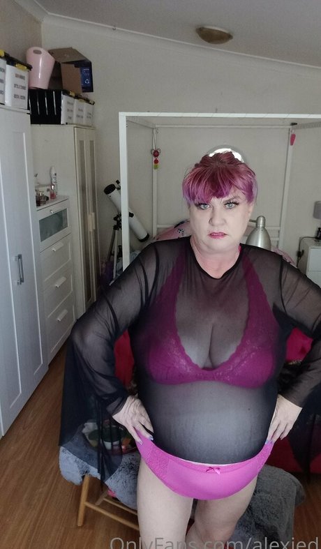 pinkywinky22 Profile Photo