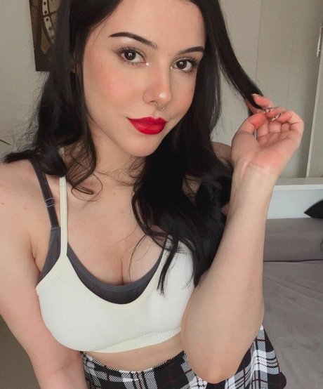 EmilyIsRedCoat star xxx photos