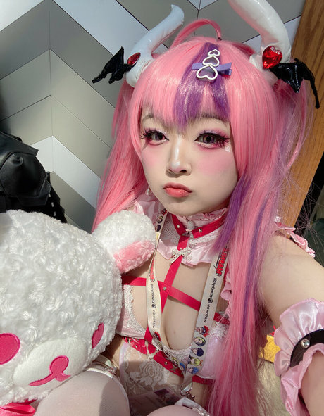 nude girls onlyfans top image