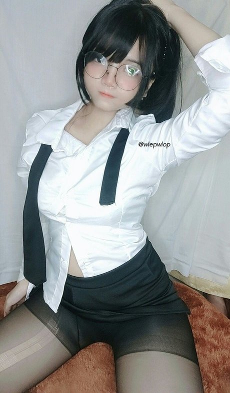 Angel Chan star erotic pictures