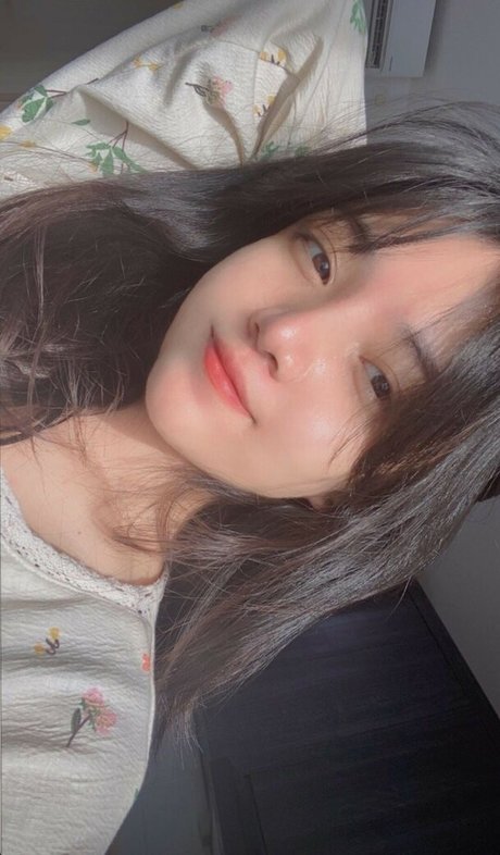 Angel Chan hot model picture