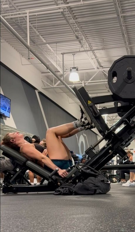 Nicki Bocker top actress images